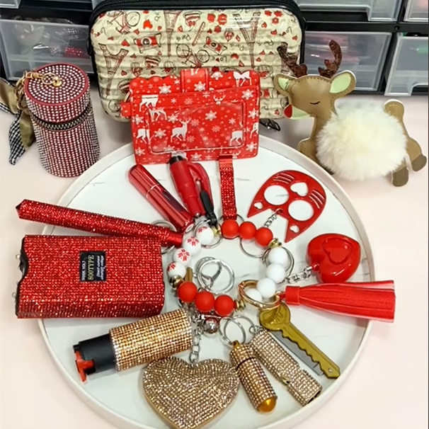 Fashionable And Simple Keychain Set - Premium self defense keychain set for women's personal safety. Features Keychain attachment and Durable construction.